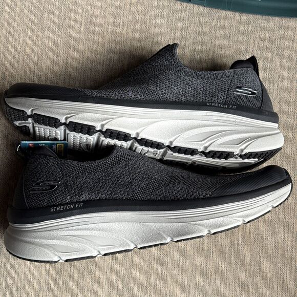 Skechers Dlux Walker Mens 11.5 Gray Slip On Shoes Stretch Fit Comfort NWT main image 5